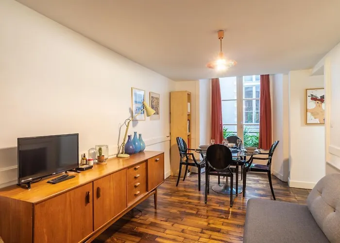 Le Parvis-Beau Duplex centre